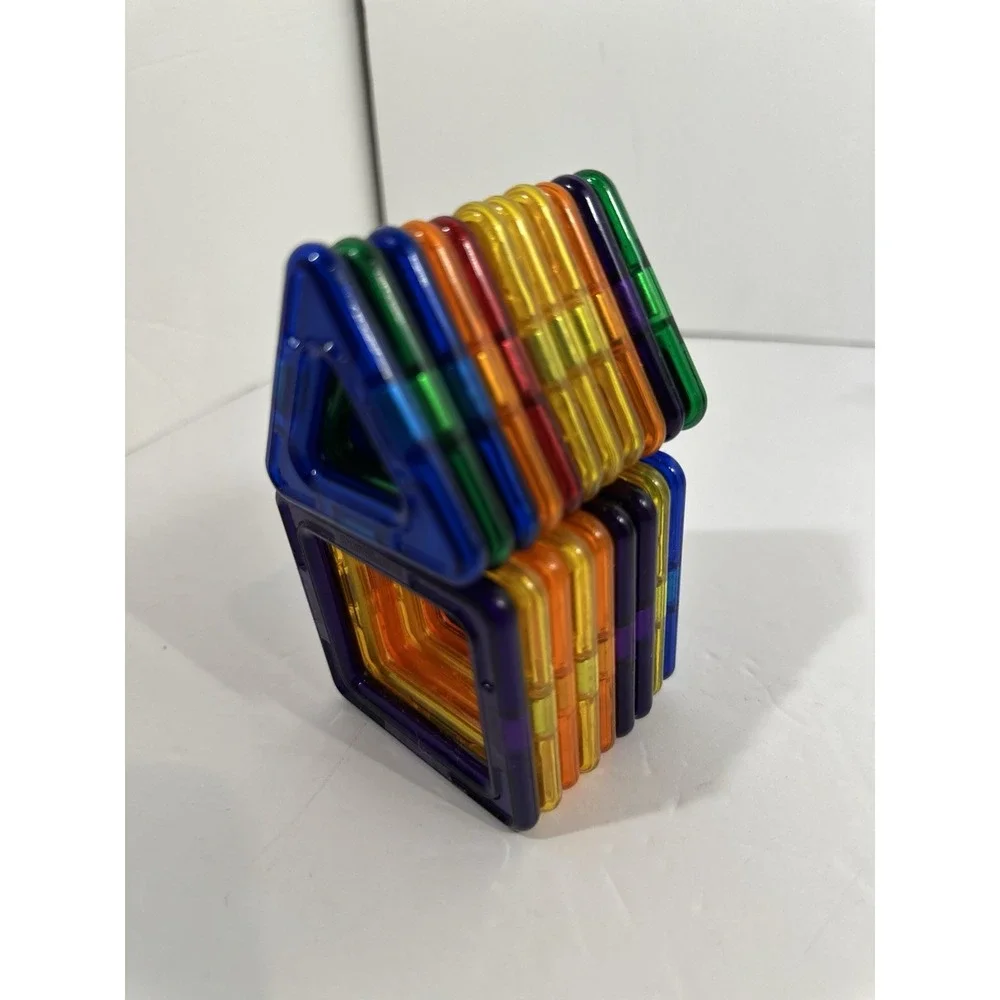 Magformers Lot 20 Pieces Intelligent Magnetic Building Toy Squares, Triangles